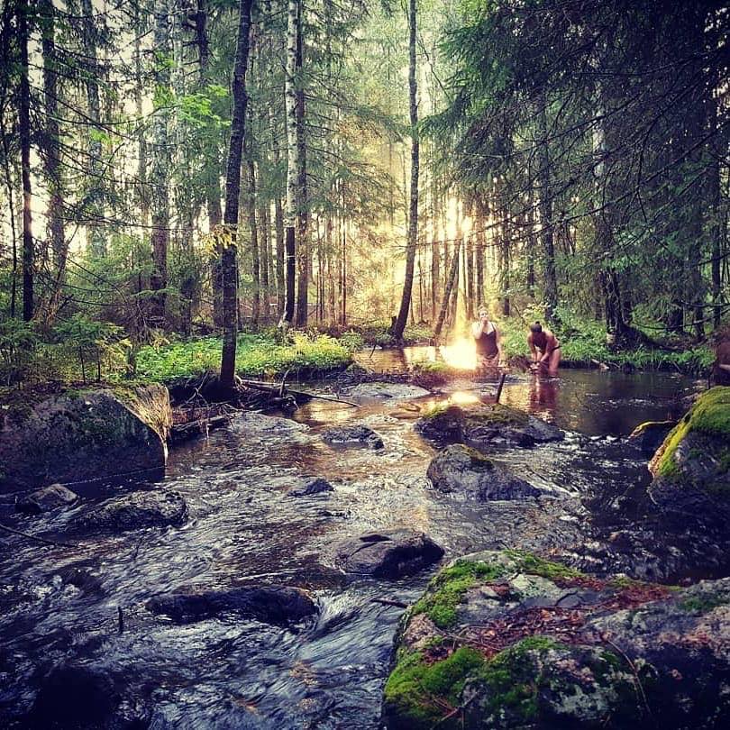 Retreat bad i källvatten